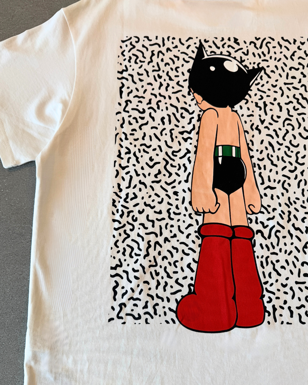 Anime tribute tee, alternate angle