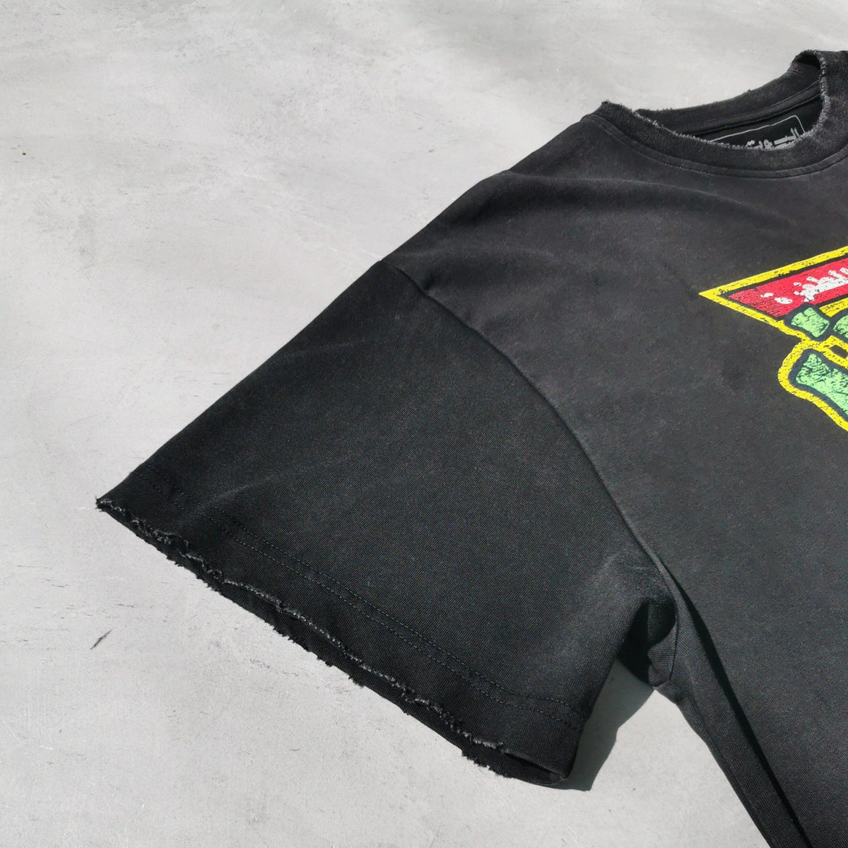 Arabic Turtles tee worn, detail